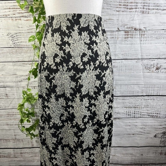 Lucie Lucie Skirt size Large Black Ivory Floral Jersey Slinky Lace Pencil Slim - Picture 2 of 11